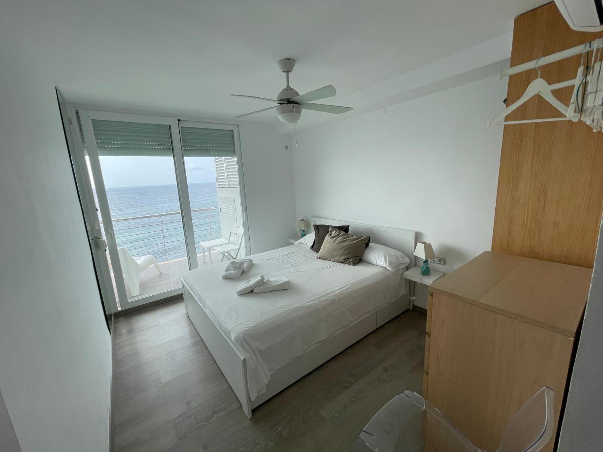 Moraira Sea Front, First Line, Air Conditioning, Heating, First Floor, 2 Habs 4Beds Exterior photo